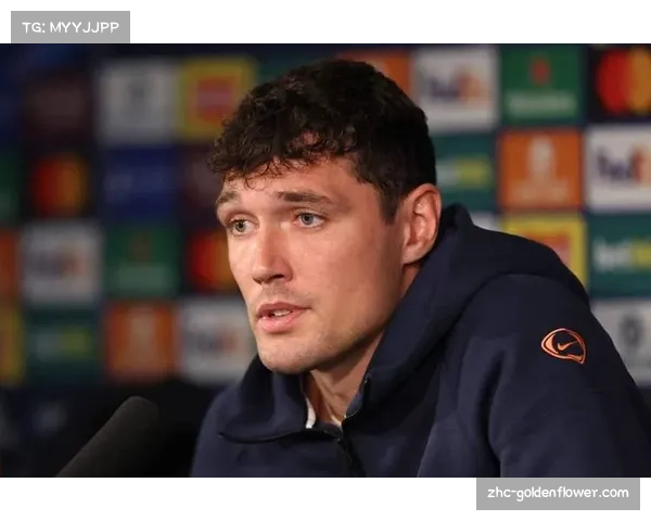 巴萨后卫克里斯滕森膝关节旧伤未愈，长期缺阵影响后防轮换